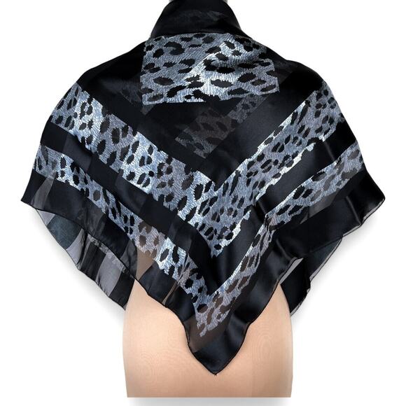 Animal Print Fashion Scarf Women Geometric Black Silver 40x39 Timeless Classic - Picture 4 of 12